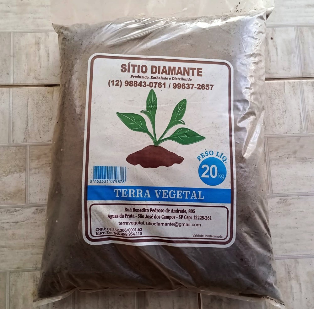 terra-adubada-pacote-20-kg