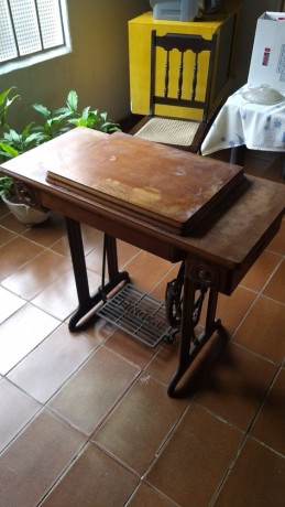 maquina-de-costura-antiguidade-big-2