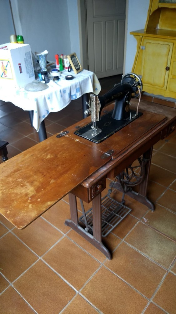 maquina-de-costura-antiguidade-big-1